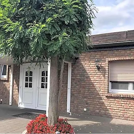 Haus Schoenewald Szálloda Dormagen