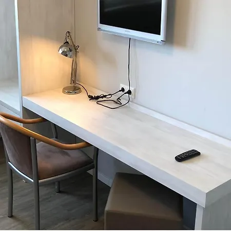 Hotel Haus Schoenewald Dormagen