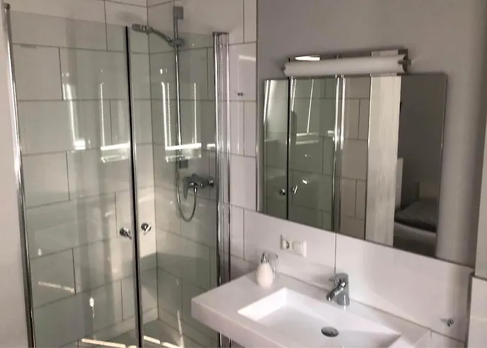 Hotel Haus Schoenewald 3*